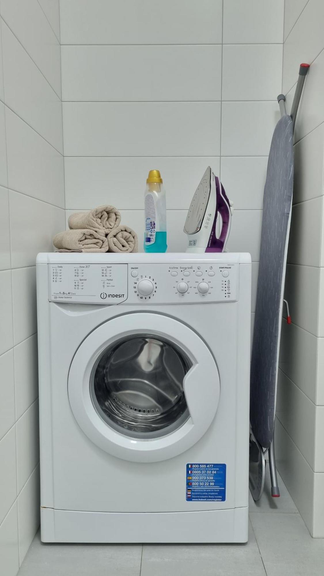 Finnem Rentals Florenc Prag Zimmer foto