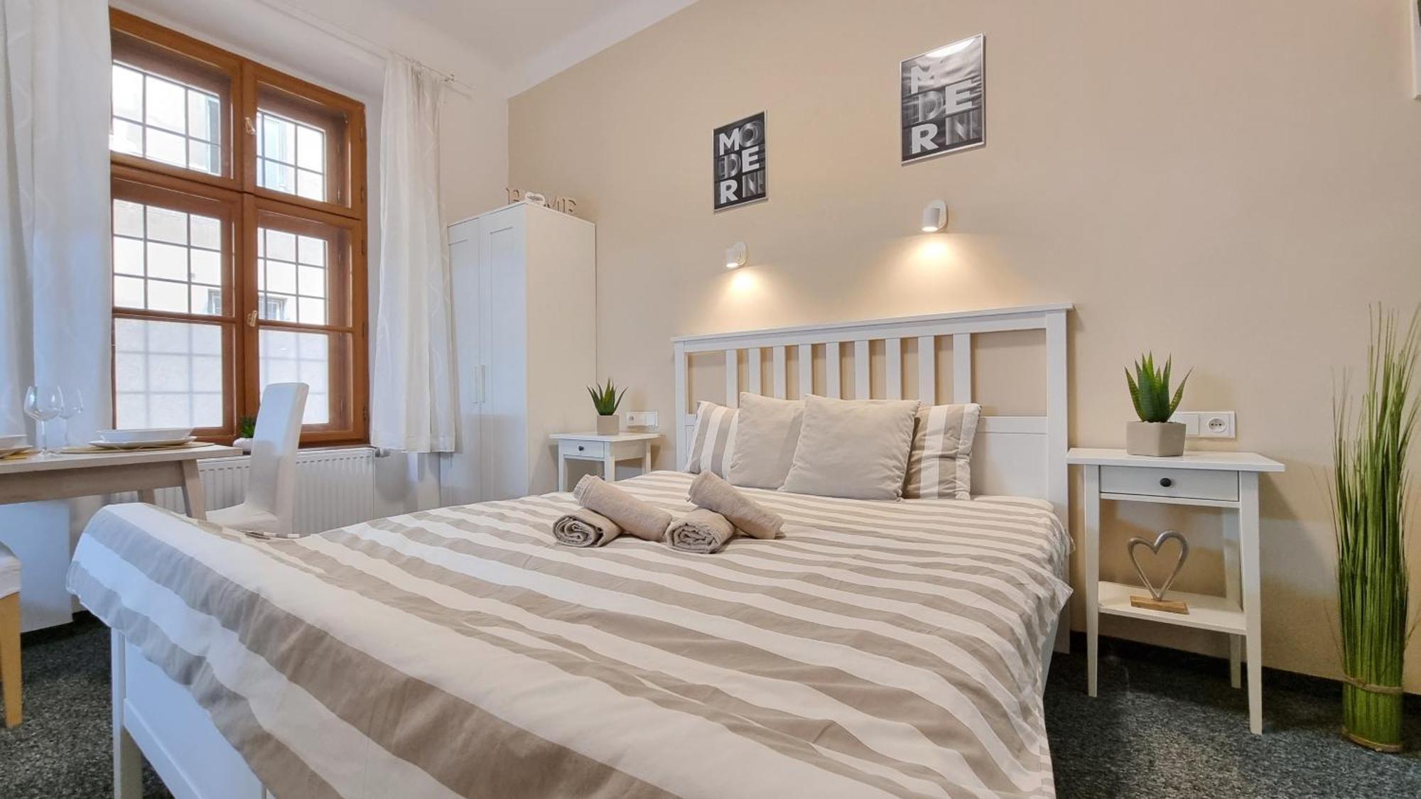 Finnem Rentals Florenc Prag Zimmer foto