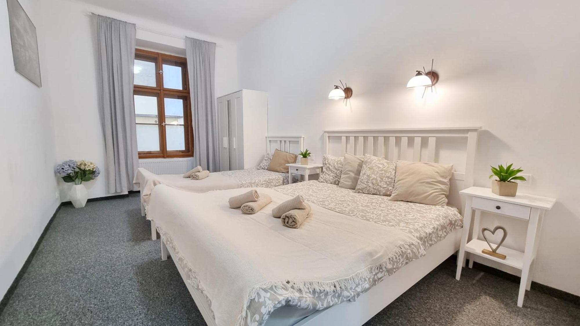 Finnem Rentals Florenc Prag Zimmer foto